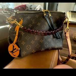 Louis Vuitton bag, in excellent condition.